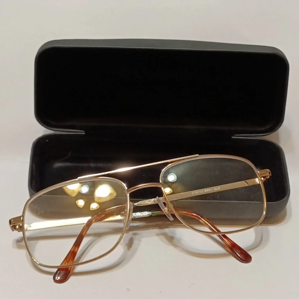 Foster Grant Aviator Style Magnifier Reading Glasses Frame Columbia storage case